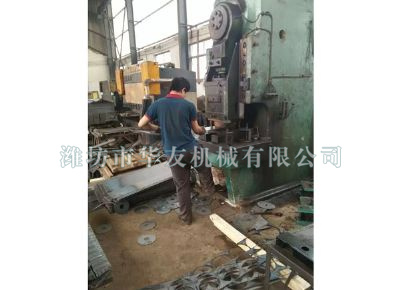 點擊查看詳細(xì)信息<br>標(biāo)題：華友機(jī)械車間一角 閱讀次數(shù)：9087
